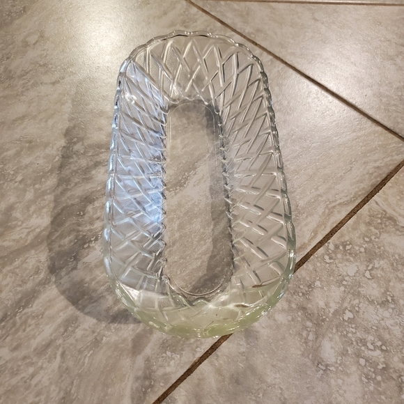 Vintage Indiana Glass Clear Pretzel Pattern Reish Dish - Picture 2 of 5